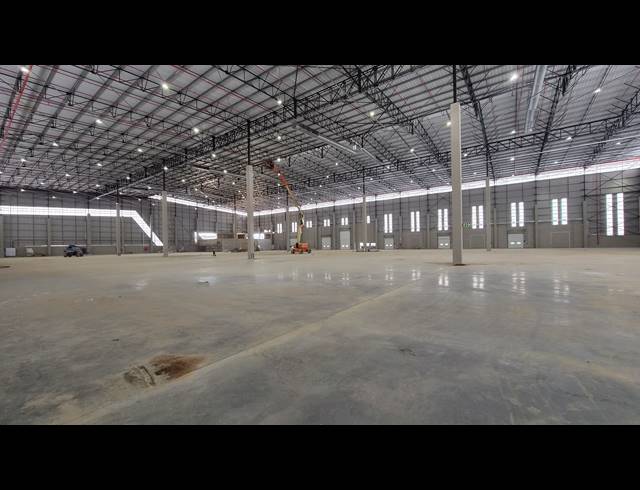 9,910M² WAREHOUSE TO LET IN JET PARK